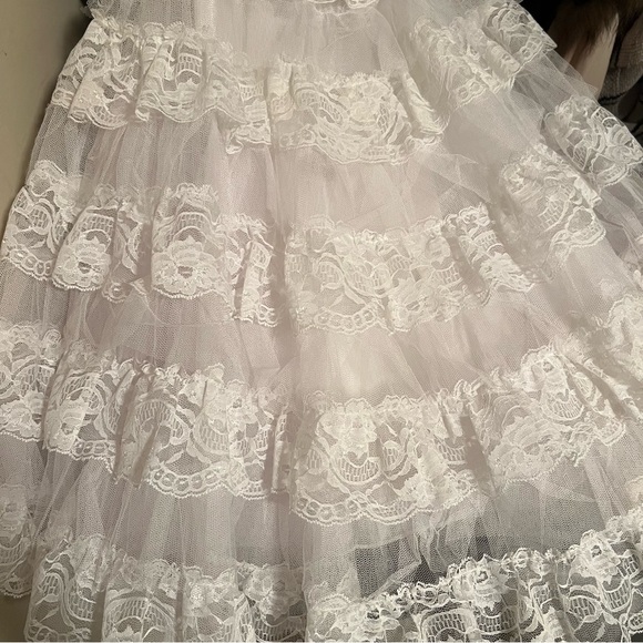 ❌❌SOLD❌❌Betsey Johnson Vintage Tea Party Dress, Size 2 Bridal, Shower, Wedding - Picture 11 of 13
